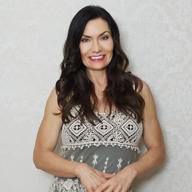 Sharon Lee